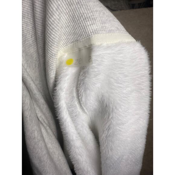 Zella Amazing Cozy Wrap Cowl Funnel Jacket Fleece Fuzzy Lined Size XL Gray White - Picture 9 of 10